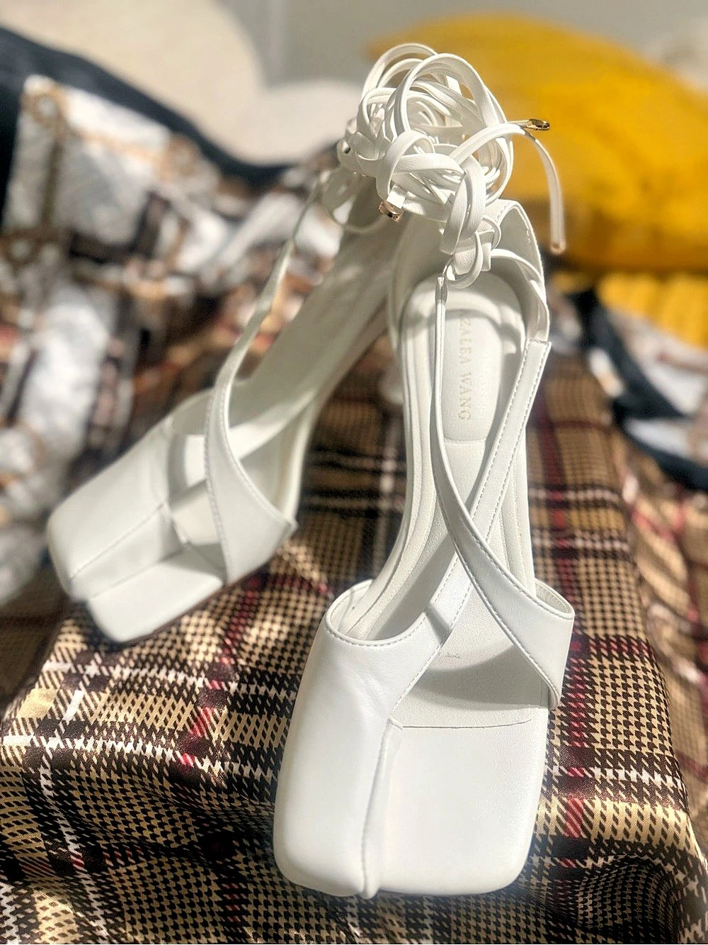 Azalea Wang White Square Toe Strappy Heels Like New